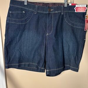 Lee Women's Comfort Fit Walking Jean Shorts - Deep Indigo